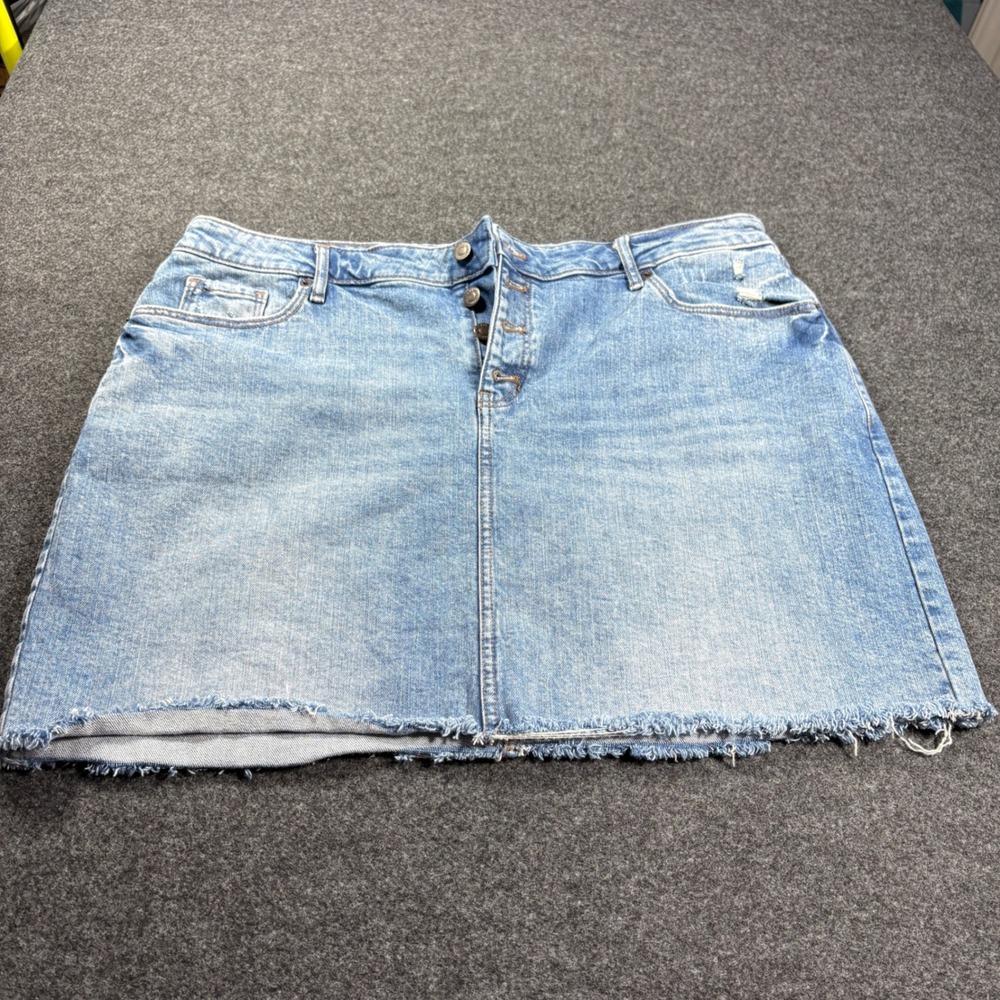 Old Navy Denim Skirt Womens Size 18 Blue Mini Raw Hem Button Fly Distressed